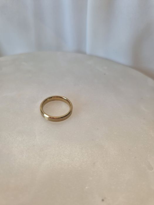 Złota obrączka ze stali szlachetnej Gloss Gold rozmiary od 6 do 12
