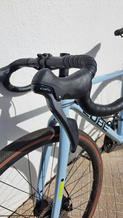 Bicicleta CUBE gravel