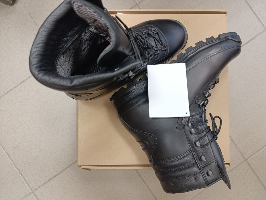 Buty z membraną izolacyjna Wojas