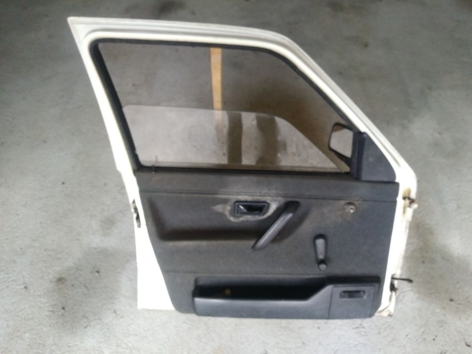 Sprzedam drzwi do golfa2