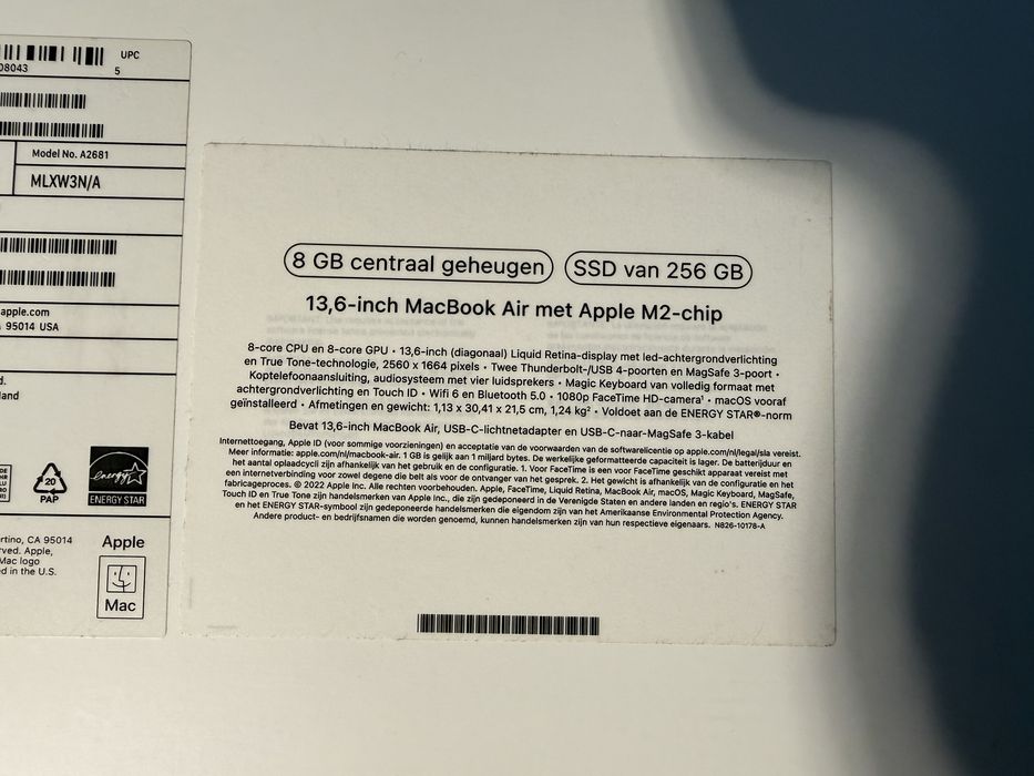 MacBook air M2 8/256 + akcesoria