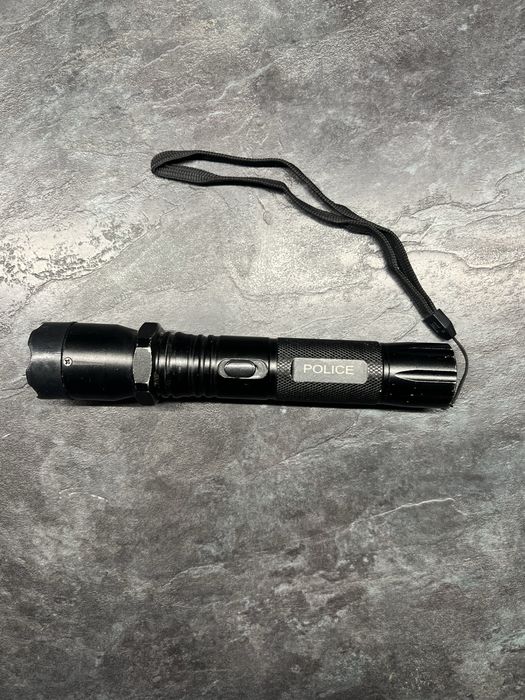 Ліхтарик з шокером