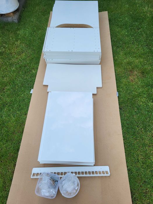 Sprzedam szafki kuchenne IKEA VOXTORP + EKESTAD (kuchnia bez AGD) + gratis 2 x  blat 38 mm