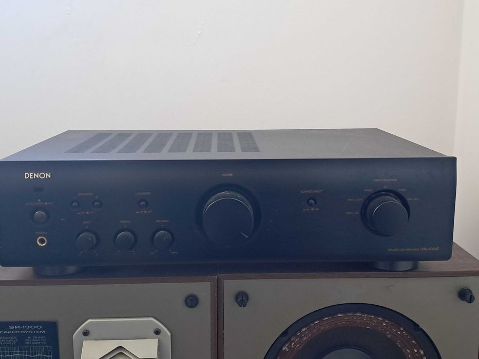 Amplificador Denon PMA-500AE + altifalantes AKAI SR 1300