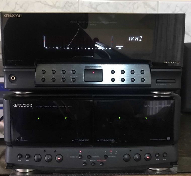 Amplificador e Leitor de Cacetes - Kenwood