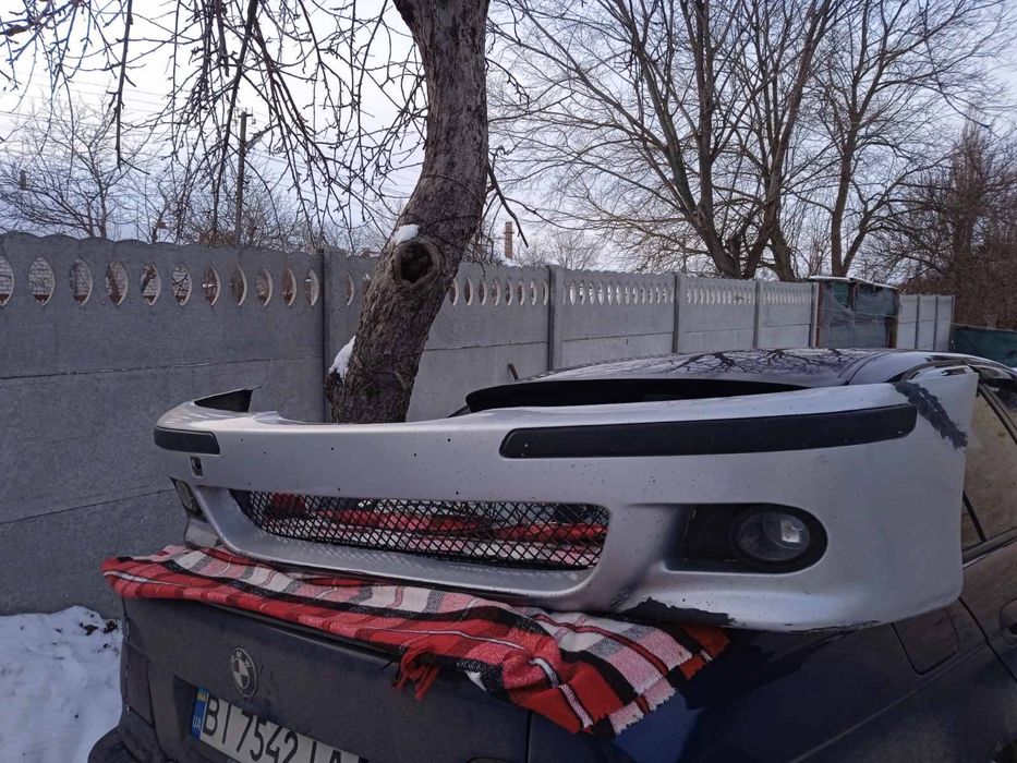 Бампер Е39 Передний