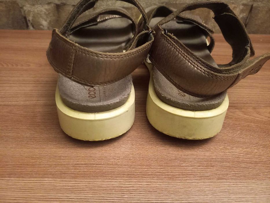 Сандалии.босоножки  ecco flowtразмер 39.