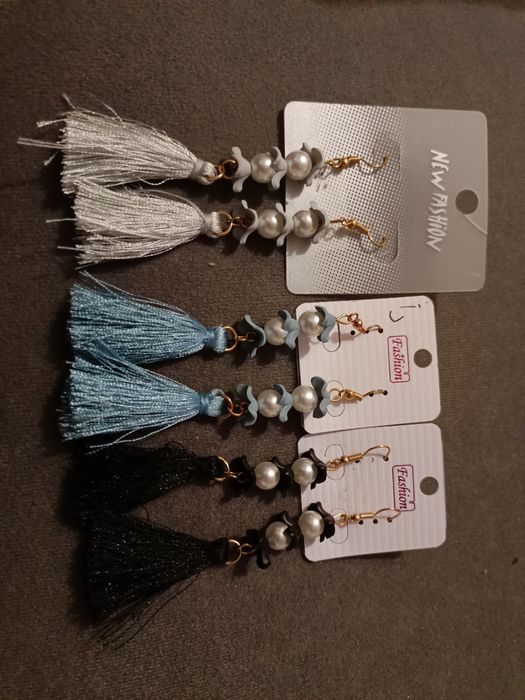 Zestaw kolczyków chwosty perełki