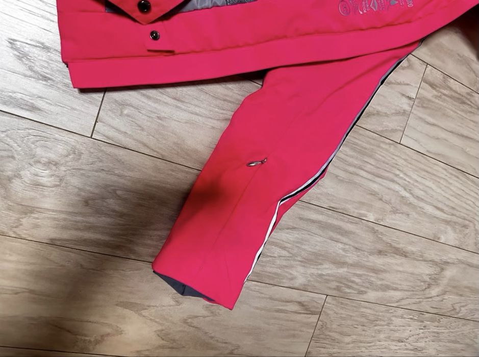 Гірськолижна куртка розмір М