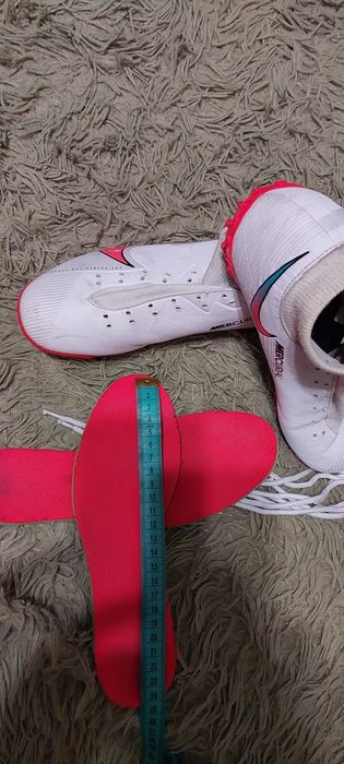 Бутси 38р і Сороканіжки Найк,39 розмір