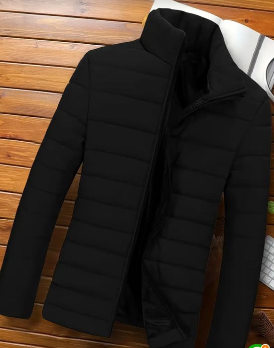 Casaco Parka Acolchoado nova xxl/3xl -15 eur
N 54-58 larga em preto
Fa