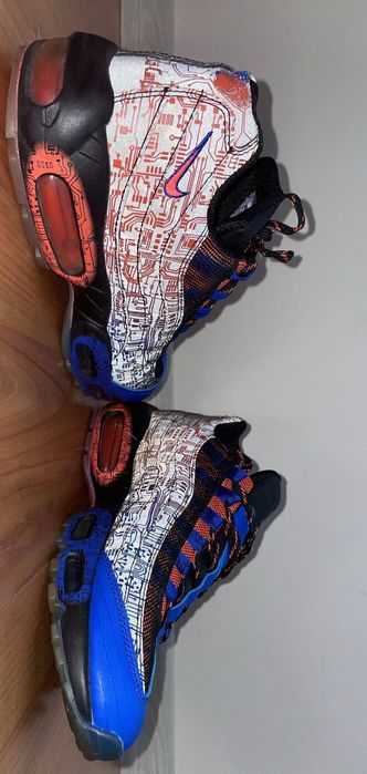 Witam przedstawiam trampki popularnej marki Nike air max 95;)