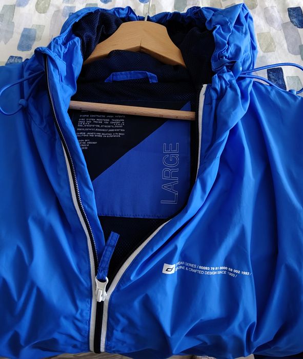 kurtki wiatrówki rozm L - unisex