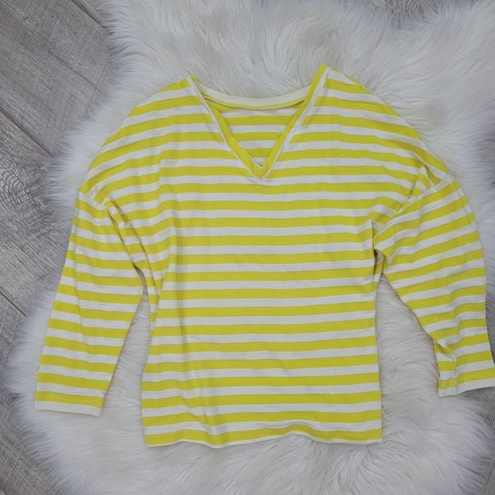 Легенька літня кофтинка