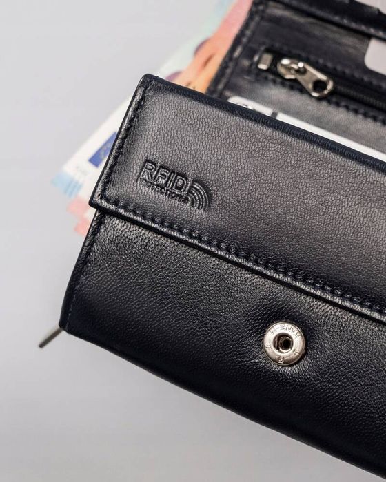 skórzany kompaktowy portfel damski - rovicky