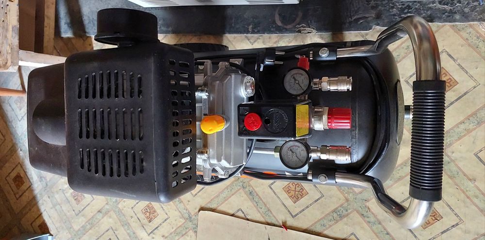 Продаётся компрессор