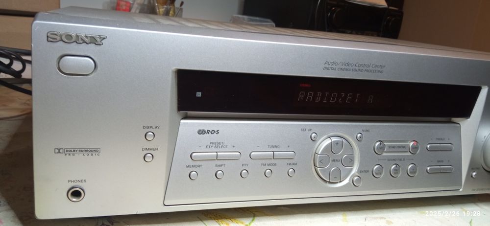 Amplituner kina domowego Sony STR-DE375.