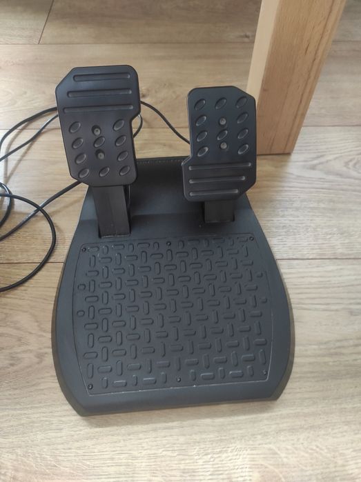 Kierownica thrustmaster t150