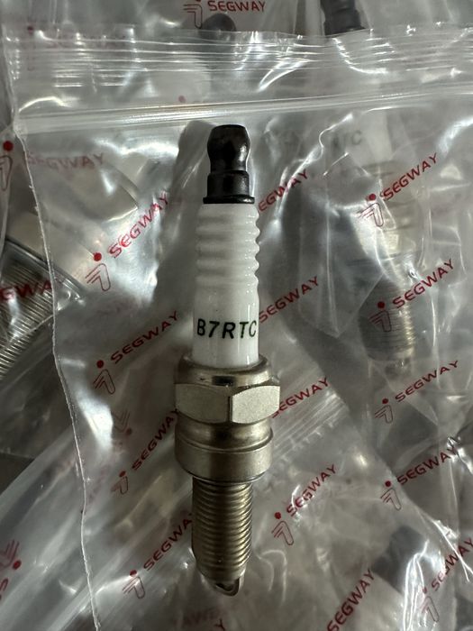 Свічка запалювання до квадроцикла Segway