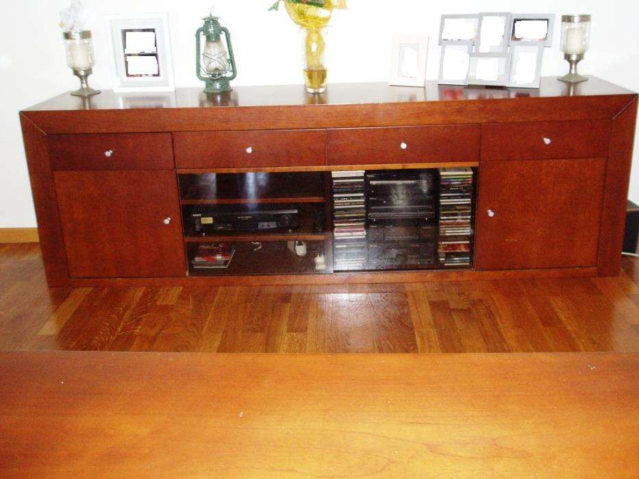 Aparador em cerejeira