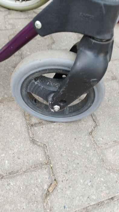 Przednie koło.kołko  do wózka inwaludzkiego