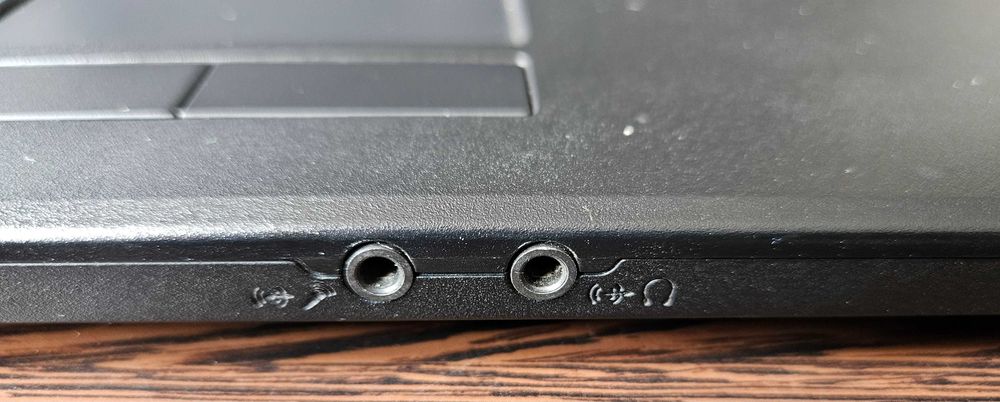 Laptop Notebook Fujitsu Siemens Amilo Li 1718