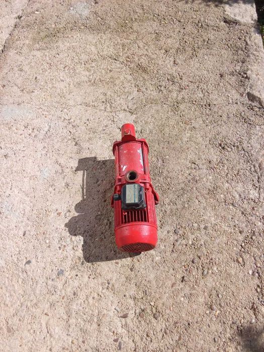 Bomba de superfície