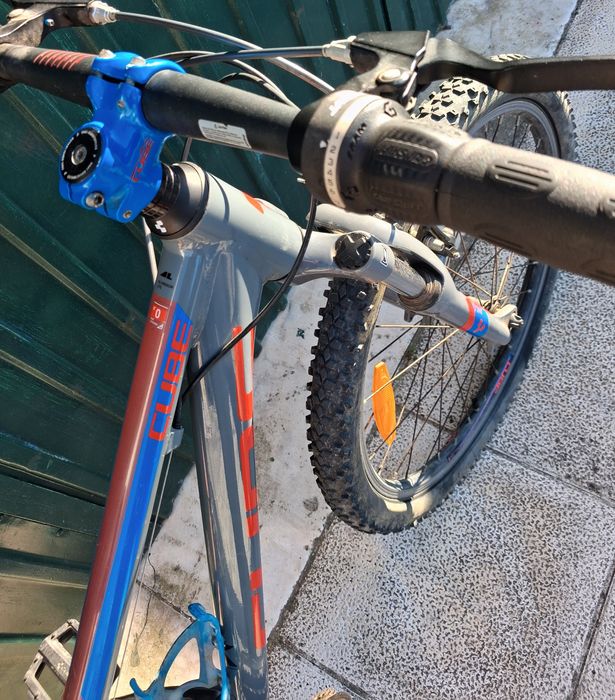 Bicicleta Cube 24" aceito retoma