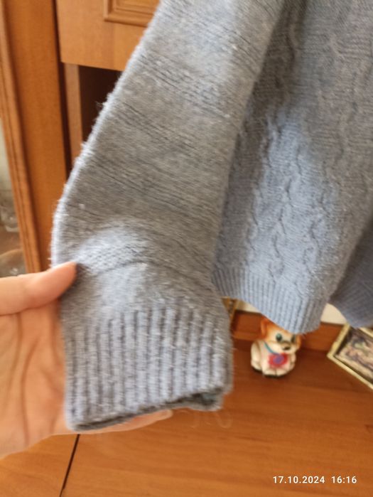 Кофта під шийку в гарному н