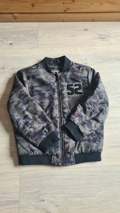 Bomberka C&A R 116