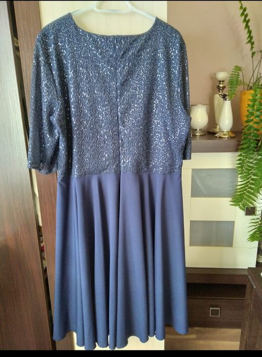 Sukienka KARKO rozmiar 52