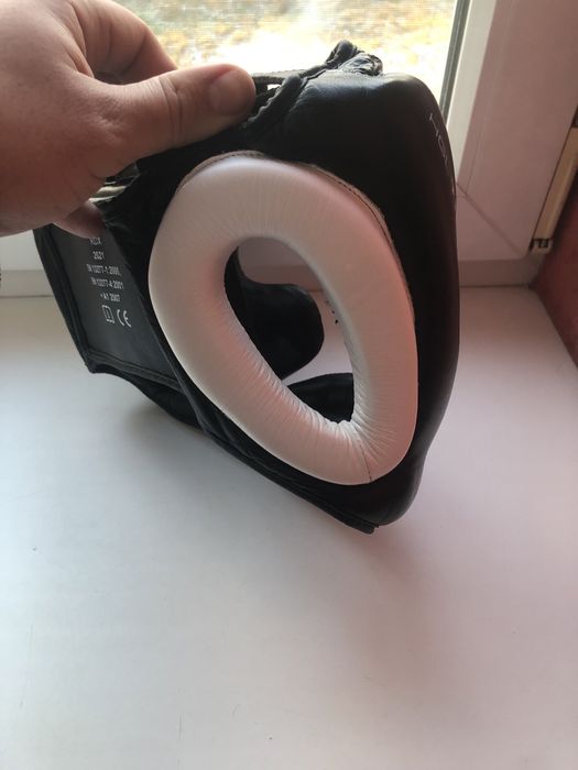 Продам шолом для боксу