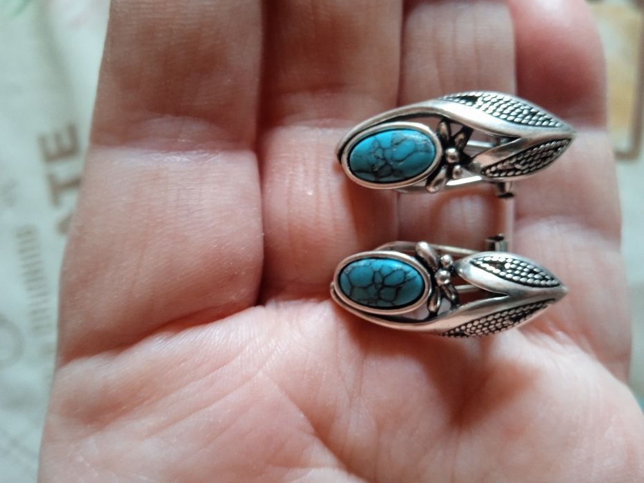 Продам нові сережки