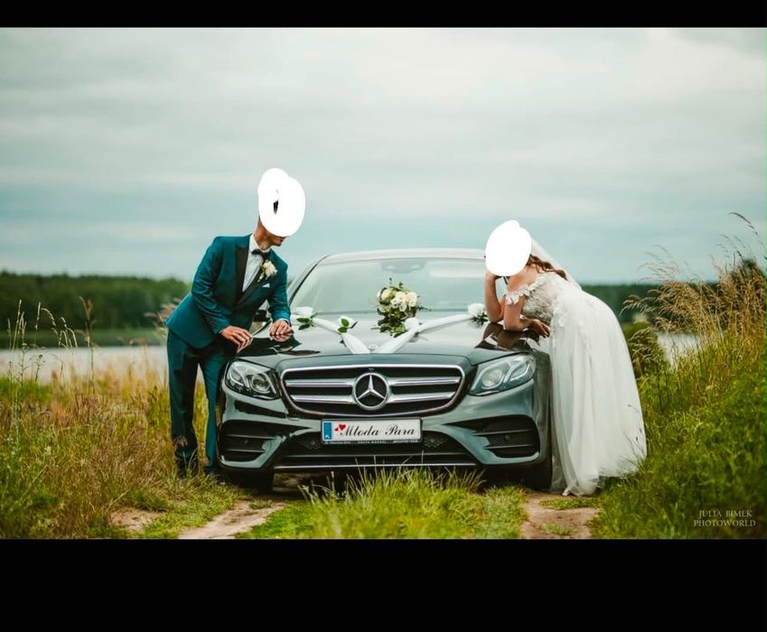 Dekoracje na samochód ślubny