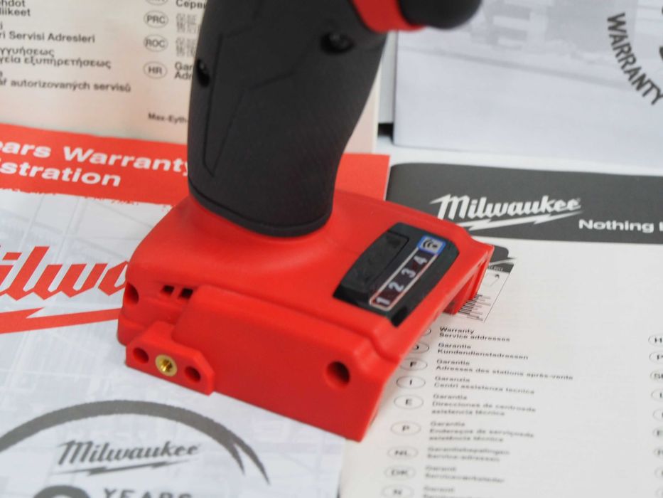MILWAUKEE M18 ONEIWF 12 klucz udarowy 1/2' moc 300Nm 4 biegi bez aku