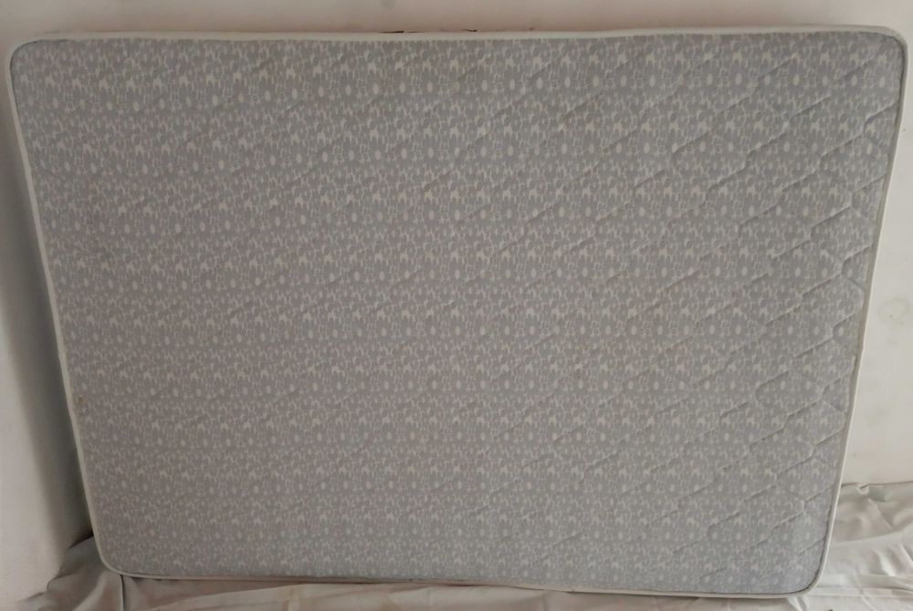 Colchão de Casal Estracol 1,83 x 1,33 m