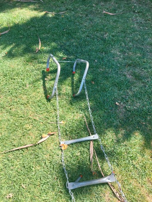 Escada desmontável emergência e.m metal