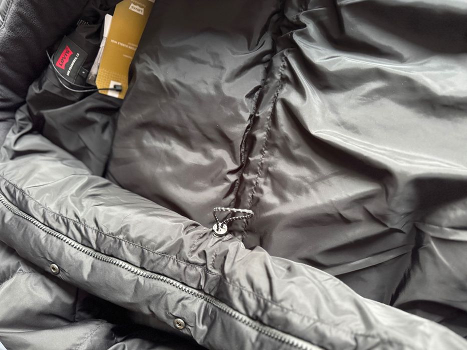 Зимова жіноча куртка Levis чорна Western Bubble Midi Jacket