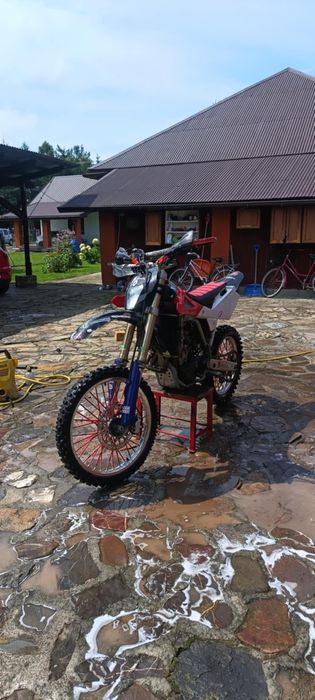 Cross  Husqvarna