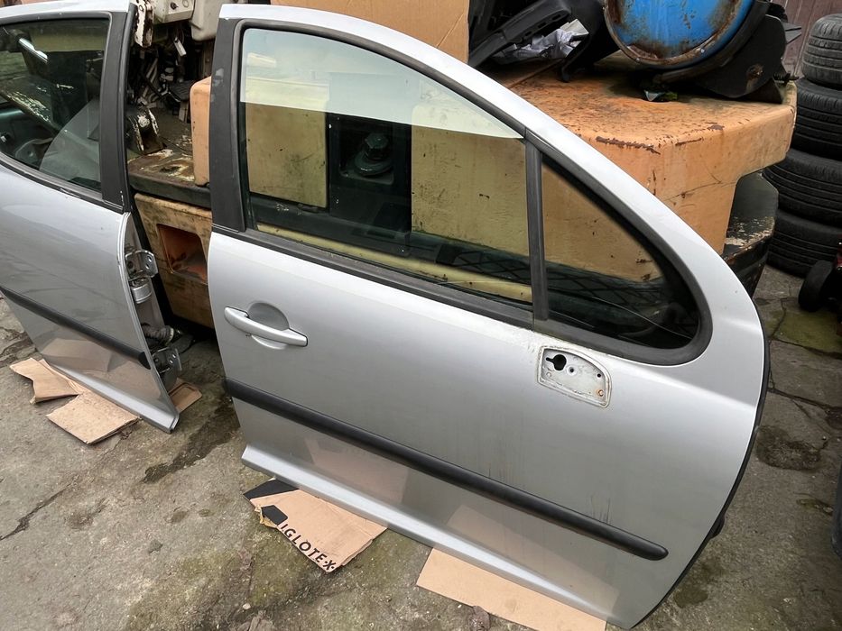 drzwi prawe przód peugeot 207 5d ezrc