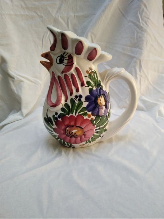 Ceramiczny dzbanek kura