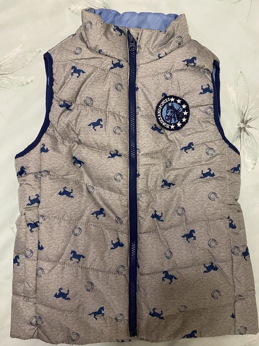 Жилет на дівчинку 134-140 розміру