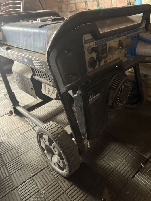 Генератор бензиновий