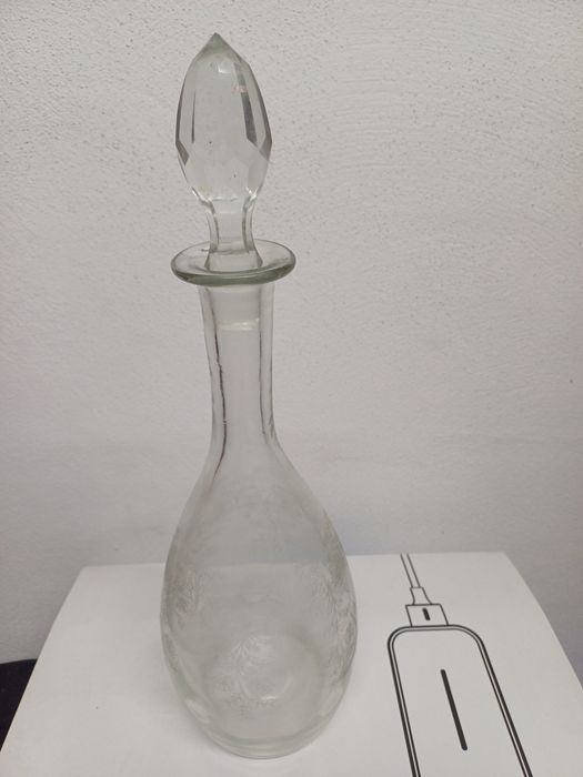 1960s Jar with Lid445596074803220480