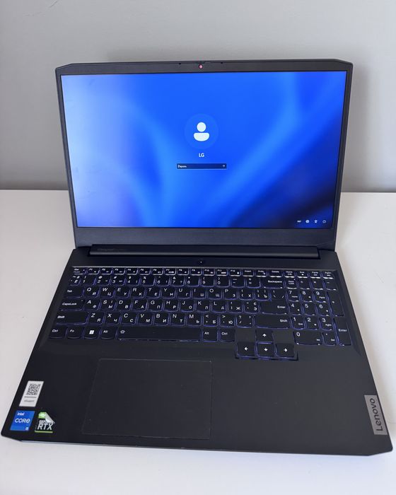 Ноутбук Lenovo IdeaPad Gaming 3 15IHU6