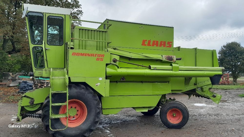Claas Dominator 85
