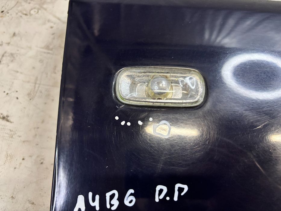 Błotnik Prawy Przód Audi A4 B6 K: Ly5K