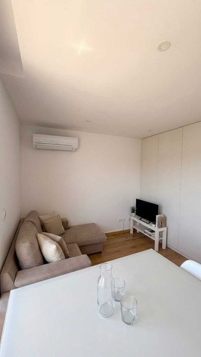 Arrenda-se T0 Novo a partir de 1 de Agosto - Totalmente Equipado e Mobilado – Águas Santas – 900€/mês