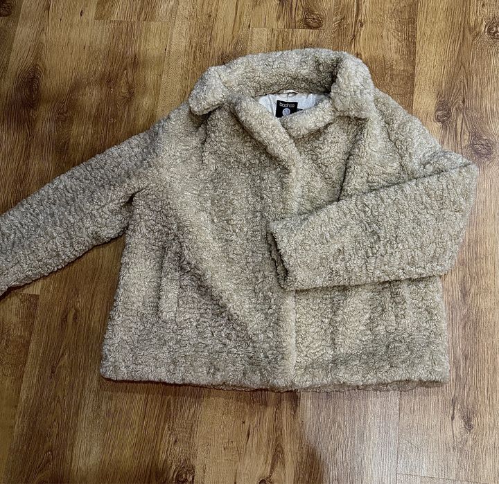 Шуба boohoo ( підходить на 52 розмір)