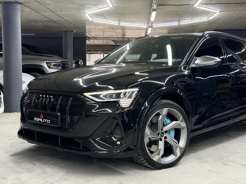 Audi E-tron S Quattro